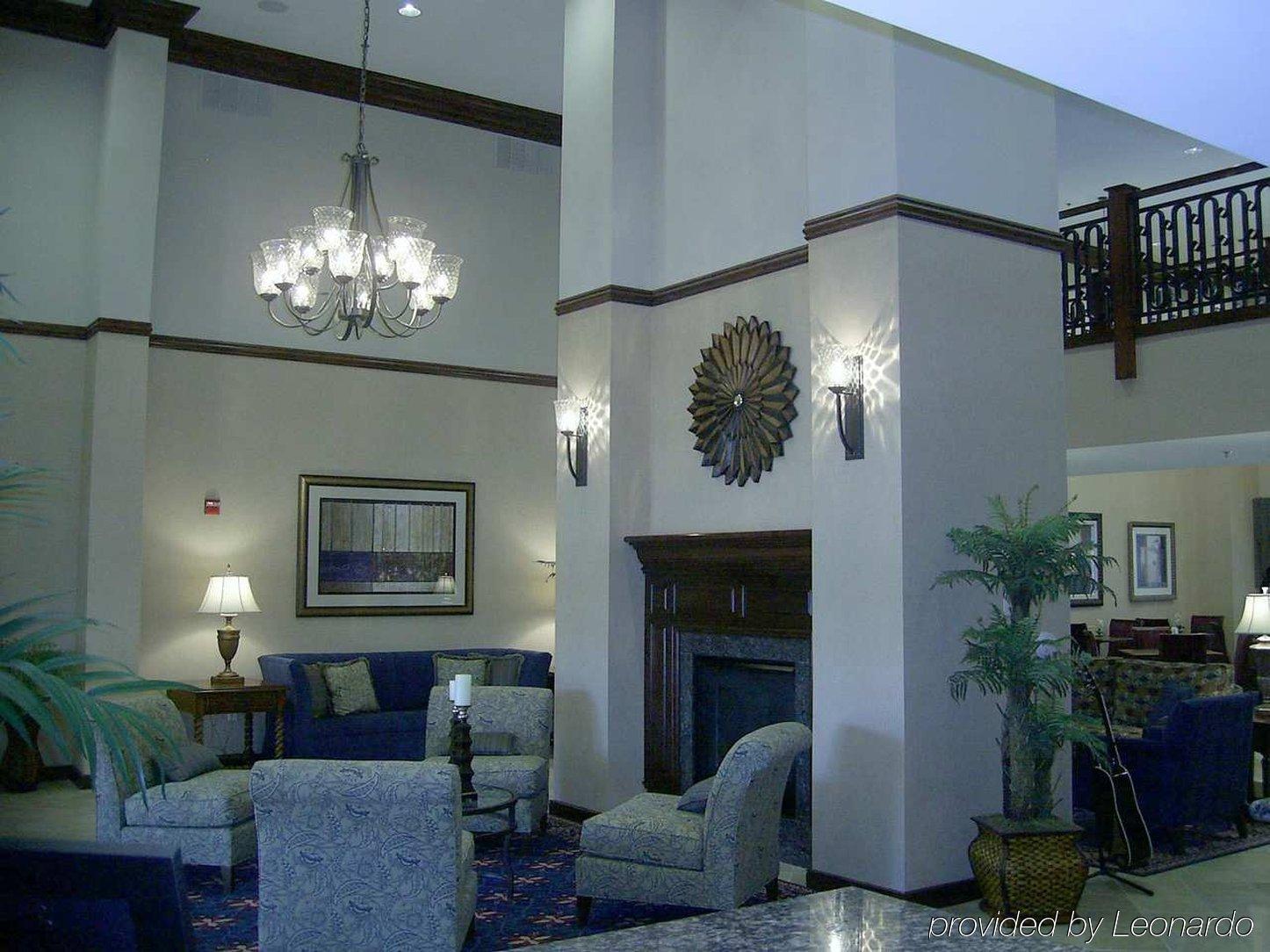 ホテル ホームウッド スイーツ バイ ヒルトン ヒューストン スタッフォード シュガーランド インテリア 写真